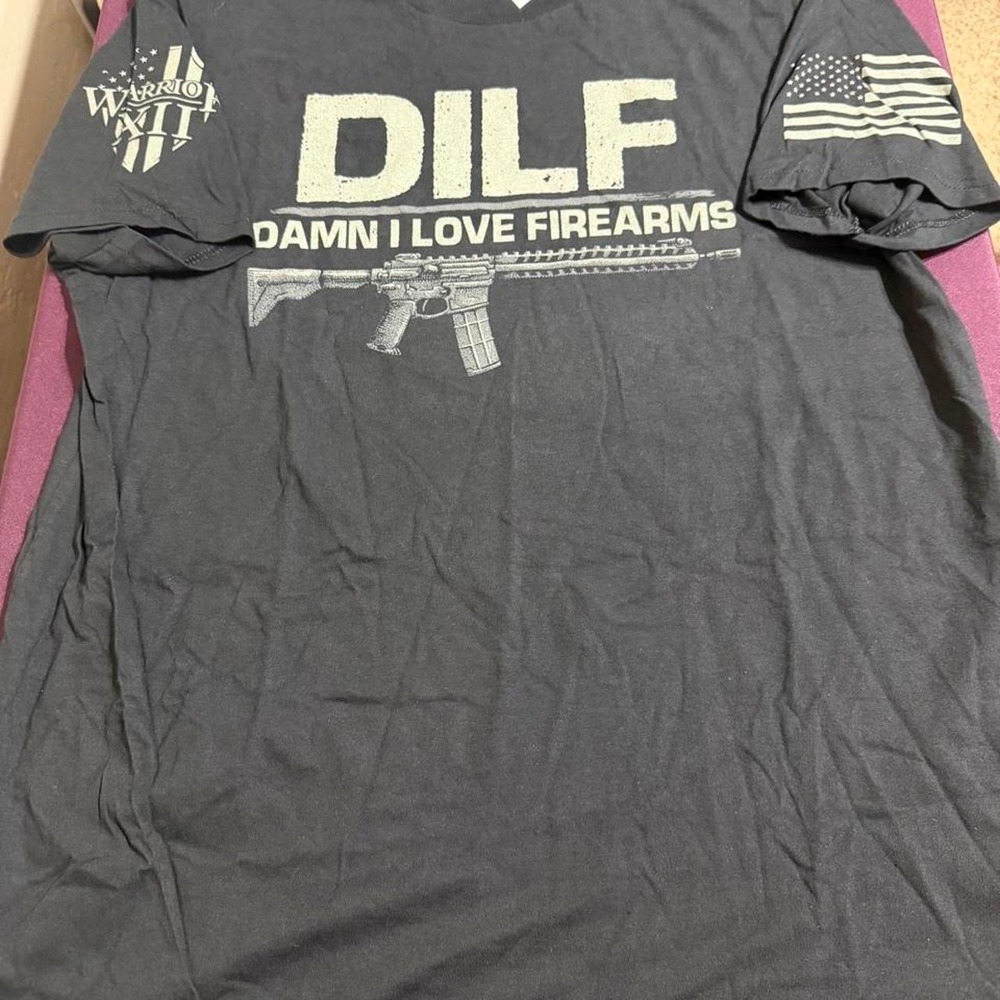 Warrior XII DILF Damn I Love Firearms Black Graphic T-Shirt Mens XL Flag Tee